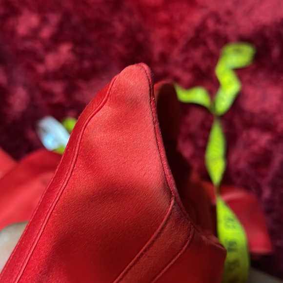 HOUSE OF CB  'LORETTA' RED SATIN OFF SHOULDER DRESS SEXY NIGHT OUT DATE ROMANCE - Picture 3 of 16